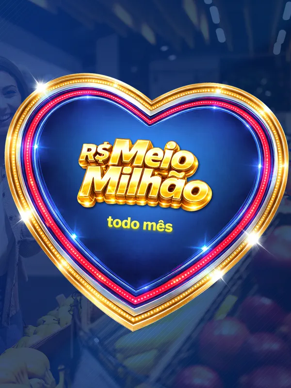 Pessoa segurando celular mostrando tela de cadastro no Clube Condor.